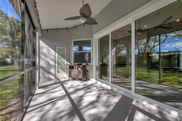 327 Burnt Pine Dr, Naples, FL 34119