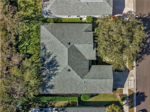 327 Burnt Pine Dr, Naples, FL 34119