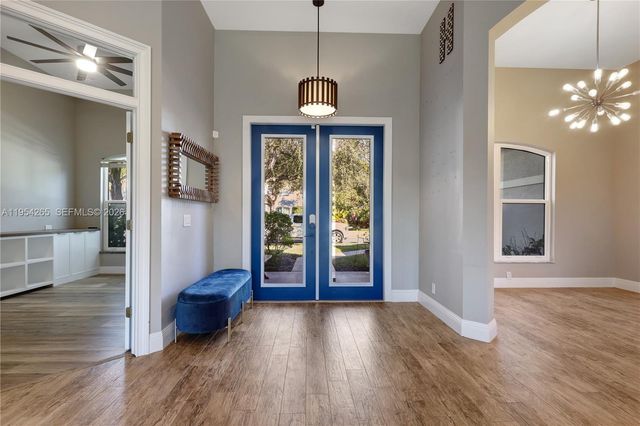 327 Burnt Pine Dr, Naples, FL 34119