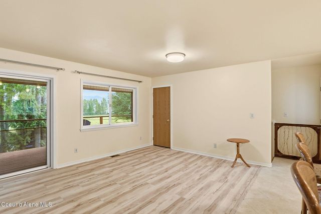 955 Bottle Bay Road, Sagle, ID 83860
