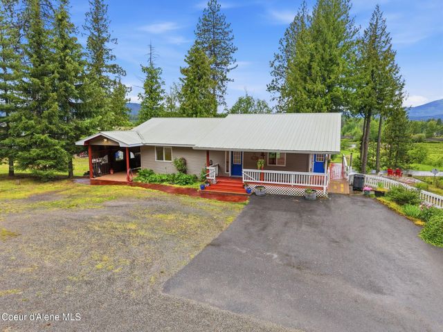 955 Bottle Bay Road, Sagle, ID 83860