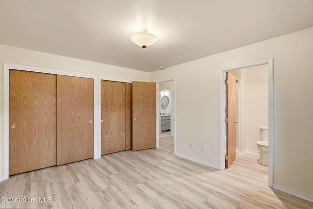 955 Bottle Bay Road, Sagle, ID 83860