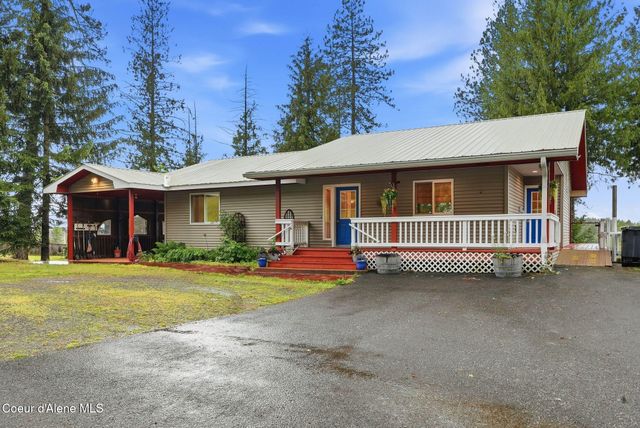 955 Bottle Bay Road, Sagle, ID 83860