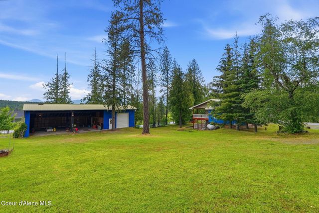 955 Bottle Bay Road, Sagle, ID 83860