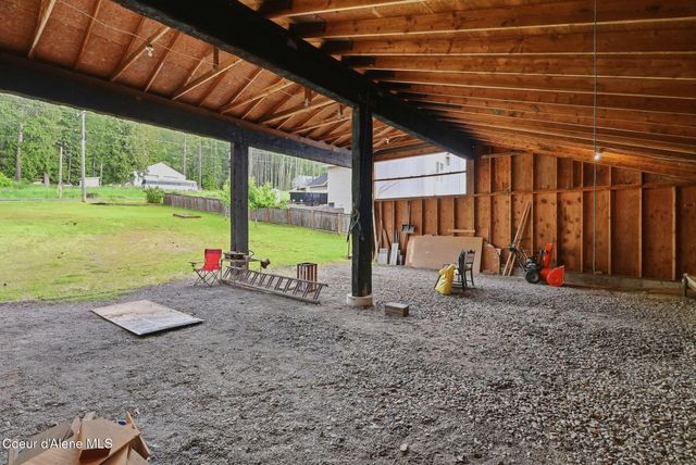 955 Bottle Bay Road, Sagle, ID 83860