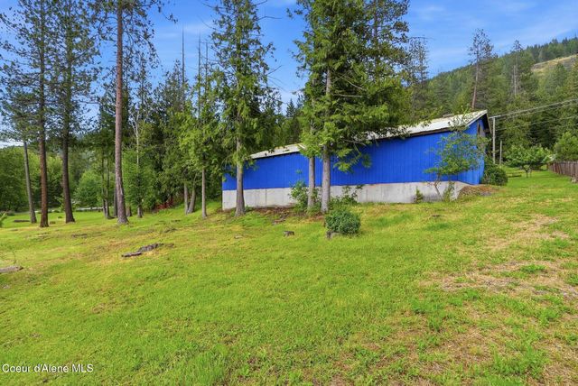 955 Bottle Bay Road, Sagle, ID 83860