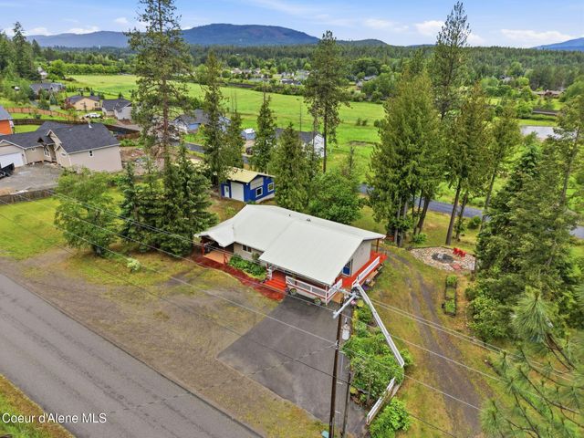 955 Bottle Bay Road, Sagle, ID 83860