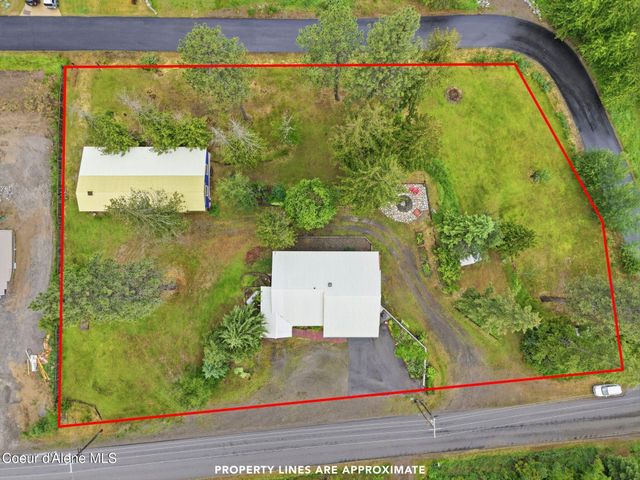 955 Bottle Bay Road, Sagle, ID 83860