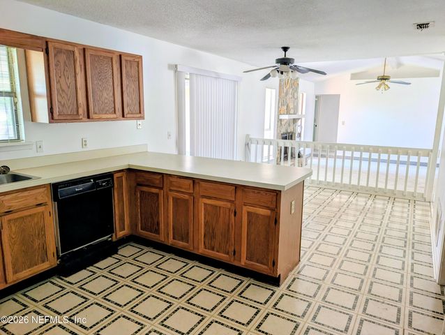 7649 JEREMY DAVID Lane, Jacksonville, FL 32244