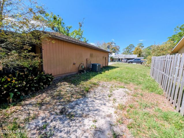 7649 JEREMY DAVID Lane, Jacksonville, FL 32244