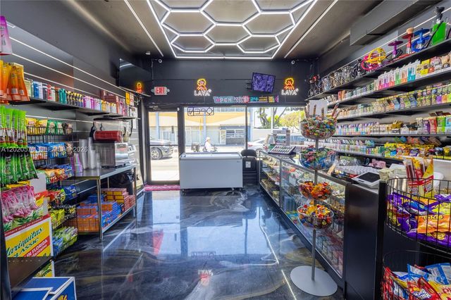 2607 Flagler St, Miami, FL 33135
