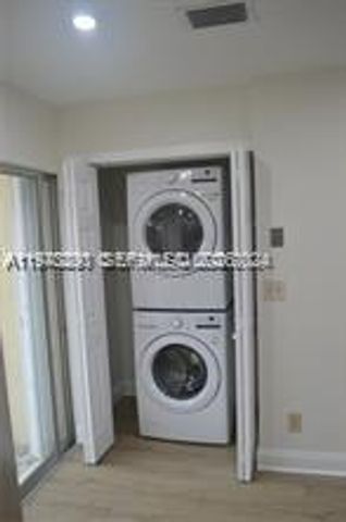 2864 S Edgehill Ln 2864, Cooper City, FL 33026