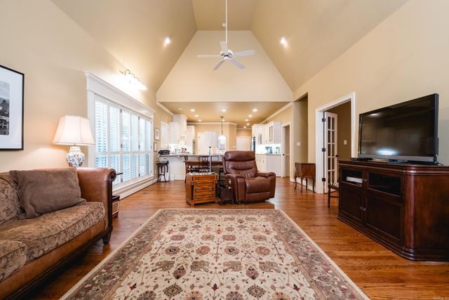 26 Courts Drive, Little Rock, AR 72223