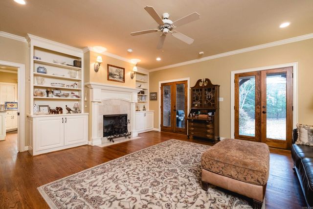 26 Courts Drive, Little Rock, AR 72223