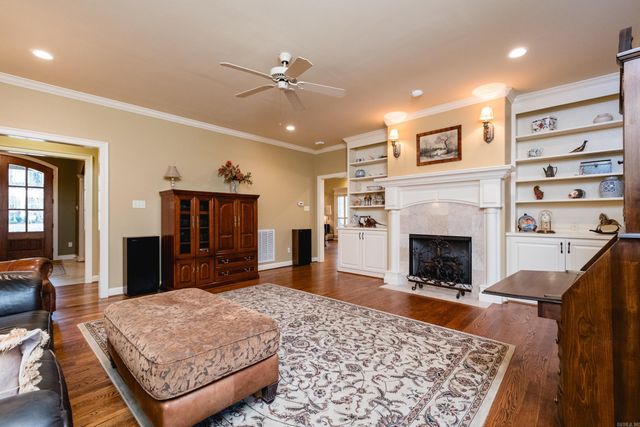 26 Courts Drive, Little Rock, AR 72223