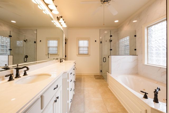 26 Courts Drive, Little Rock, AR 72223