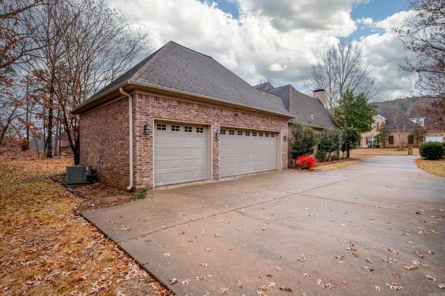26 Courts Drive, Little Rock, AR 72223
