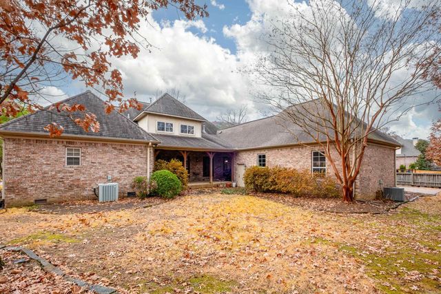 26 Courts Drive, Little Rock, AR 72223