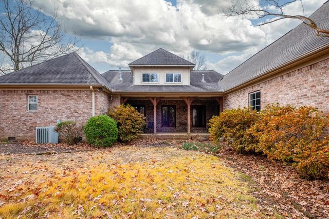 26 Courts Drive, Little Rock, AR 72223