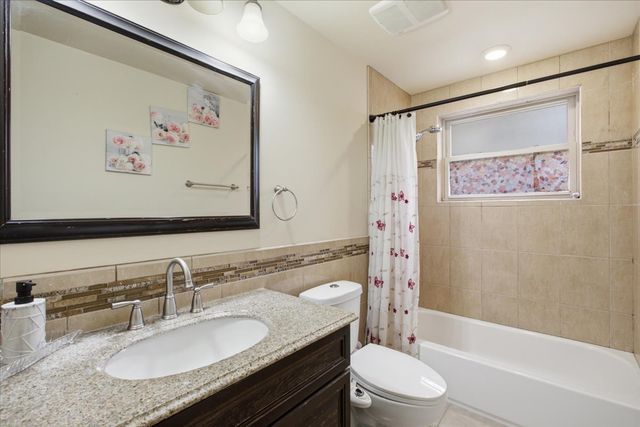 2746 N 75th Court 3, Elmwood Park, IL 60707