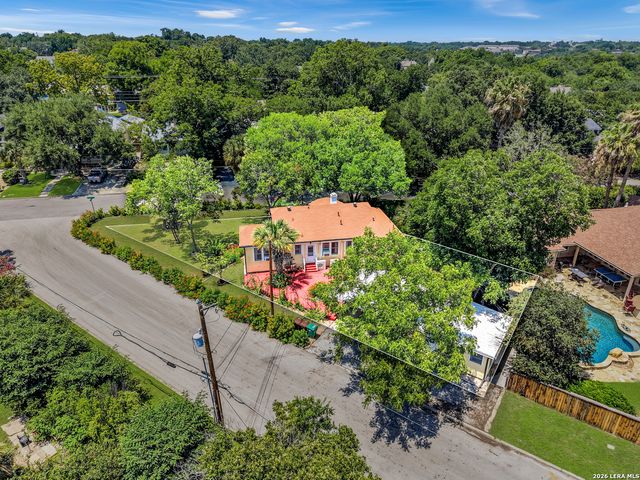 222 REDWOOD ST, San Antonio, TX 78209