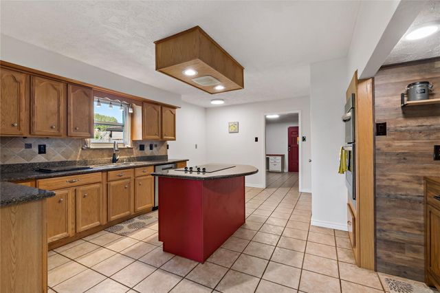 3402 Park Dale Drive, Deer Park, TX 77536