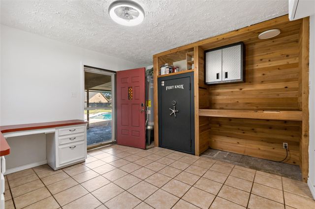 3402 Park Dale Drive, Deer Park, TX 77536