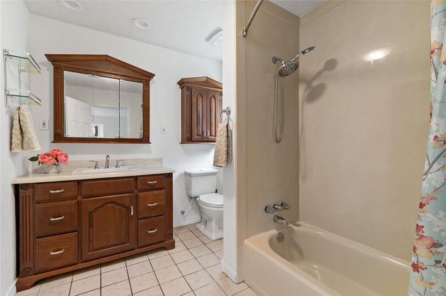 3402 Park Dale Drive, Deer Park, TX 77536