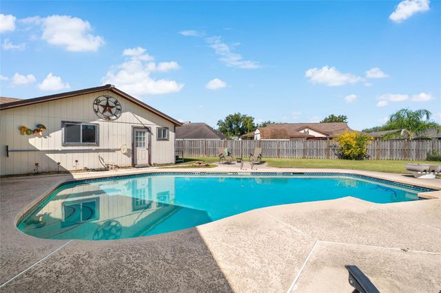 3402 Park Dale Drive, Deer Park, TX 77536