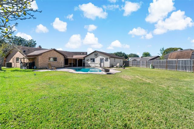 3402 Park Dale Drive, Deer Park, TX 77536
