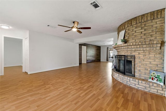 3402 Park Dale Drive, Deer Park, TX 77536