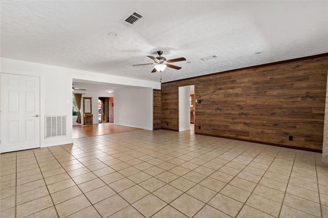 3402 Park Dale Drive, Deer Park, TX 77536