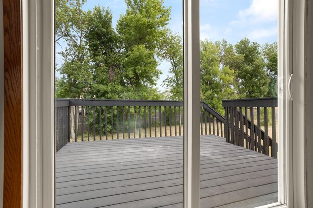 1860 Huntington Lane, West Fargo, ND 58078