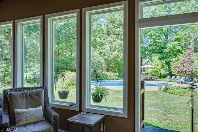 9 Clive Hills Rd, Edison Twp., NJ 08820