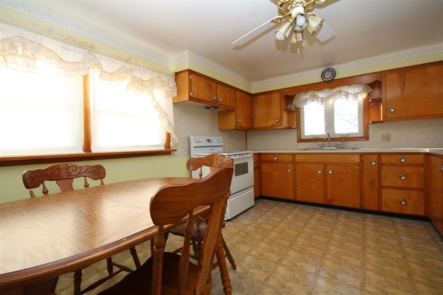 8833 E Q Avenue, Scotts, MI 49088