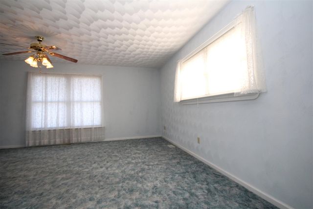 8833 E Q Avenue, Scotts, MI 49088