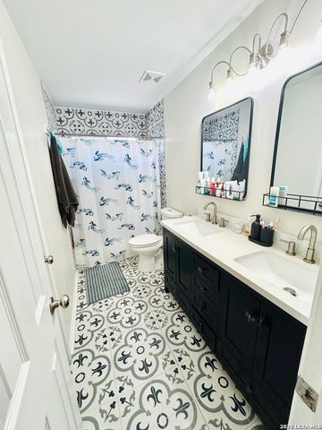 211 Mirror Lk, San Antonio, TX 78260