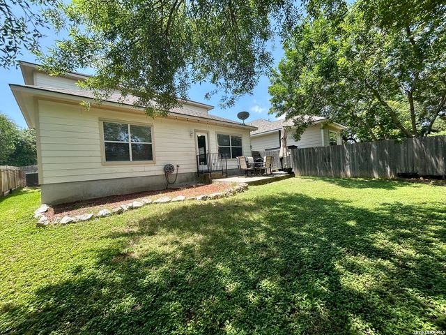 211 Mirror Lk, San Antonio, TX 78260