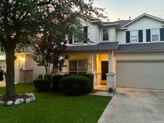 211 Mirror Lk, San Antonio, TX 78260