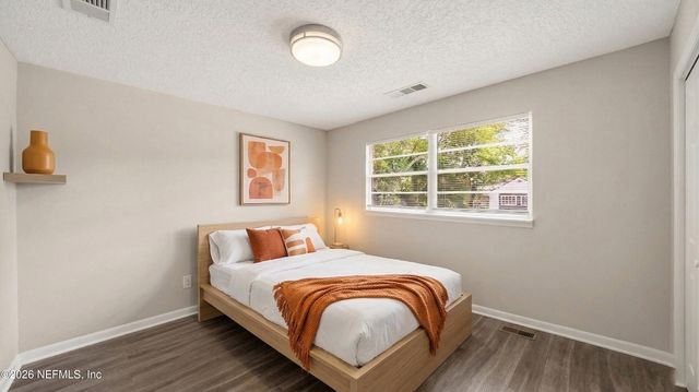 586 MADEIRA Drive, Orange Park, FL 32073