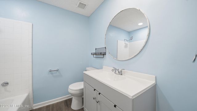 586 MADEIRA Drive, Orange Park, FL 32073