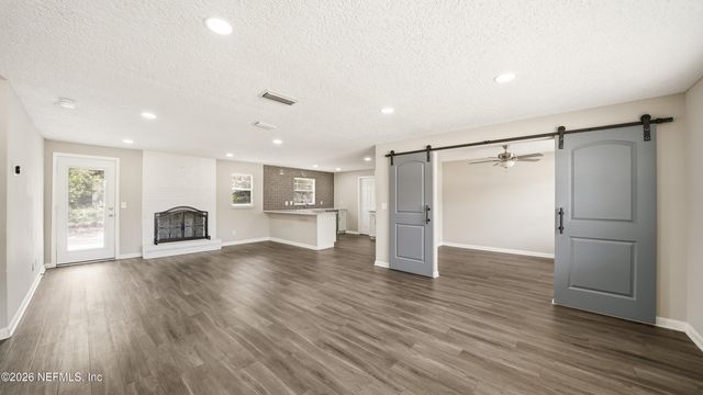 586 MADEIRA Drive, Orange Park, FL 32073