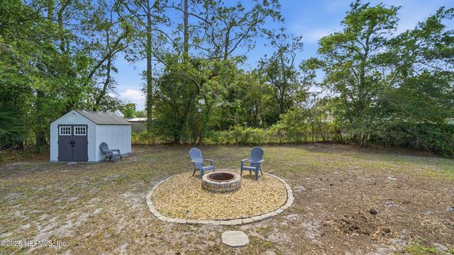586 MADEIRA Drive, Orange Park, FL 32073