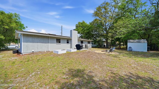 586 MADEIRA Drive, Orange Park, FL 32073