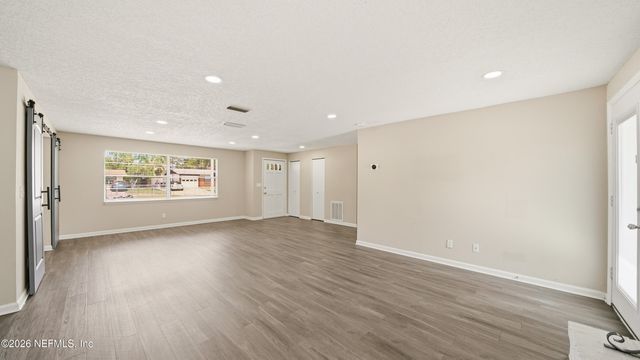 586 MADEIRA Drive, Orange Park, FL 32073