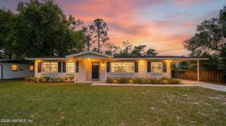 586 MADEIRA Drive, Orange Park, FL 32073