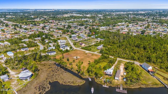 6304 Ivy C Road, Panama City, FL 32404