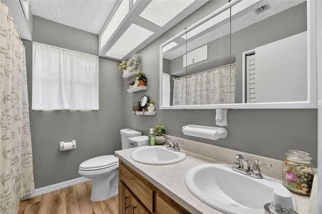 205 WENDEL AVENUE, Lithia, FL 33547