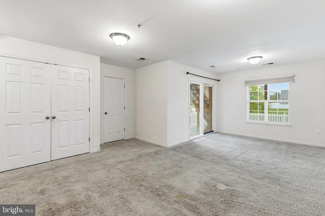 8529 STANSBURY LAKE DR, Baltimore, MD 21222