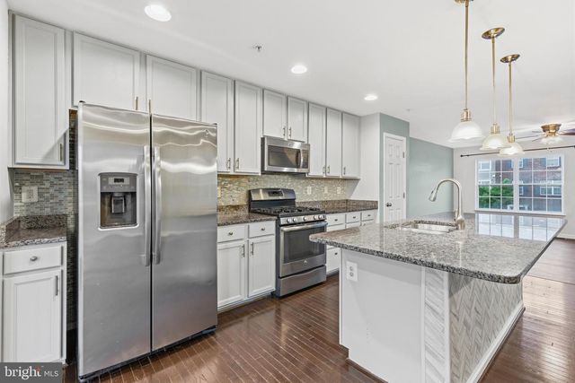 8529 STANSBURY LAKE DR, Baltimore, MD 21222